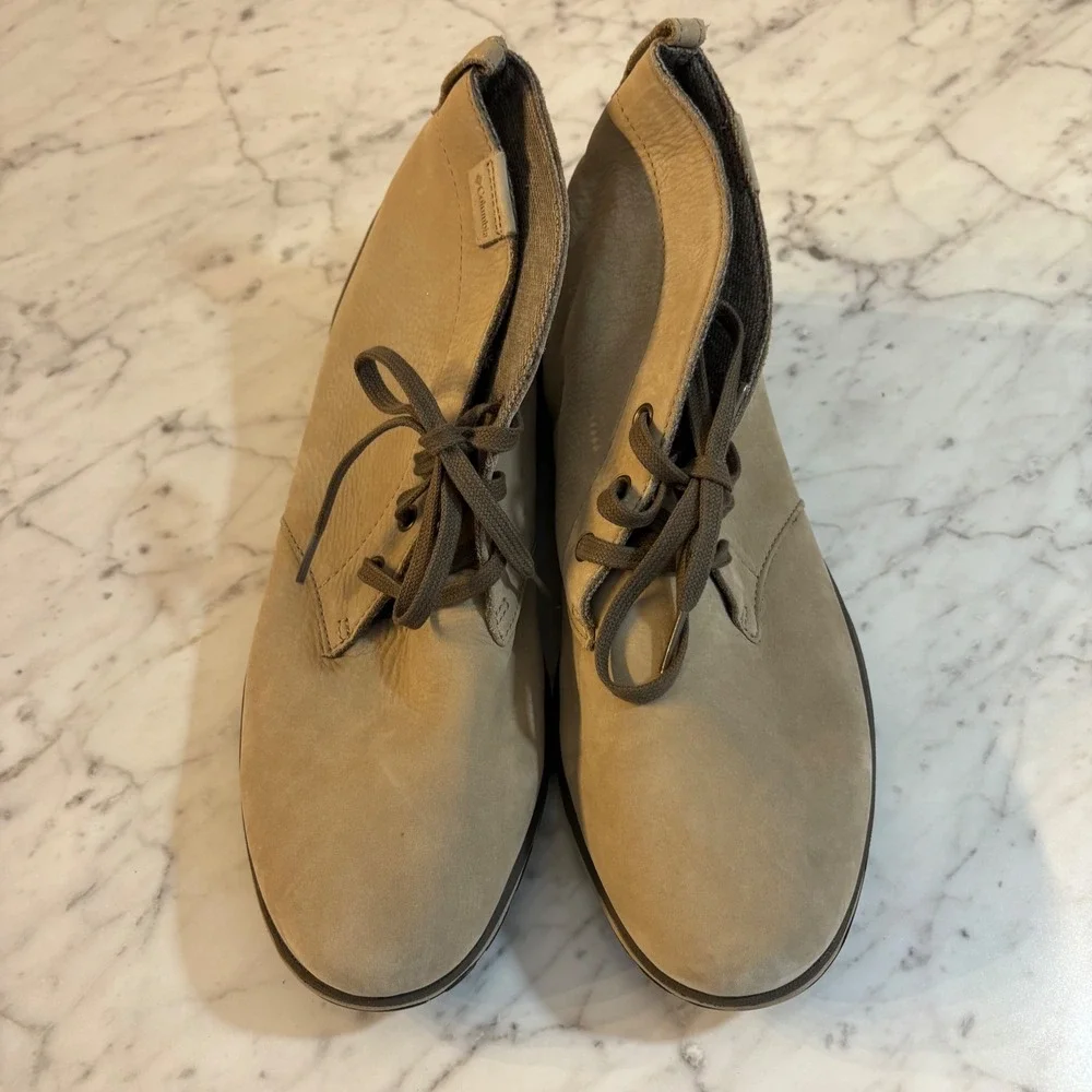 Columbia Men's Waterproof Chukka Boots‎ Beige Leather Lace Up Size 11.5